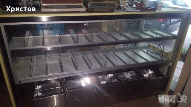 Продавам топла витрина за ядки в Витрини в гр. Пловдив - ID33243427 —  Bazar.bg
