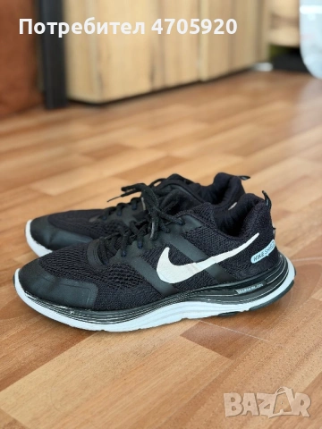 Обувки 40 номер Nike, снимка 3 - Маратонки - 53524882