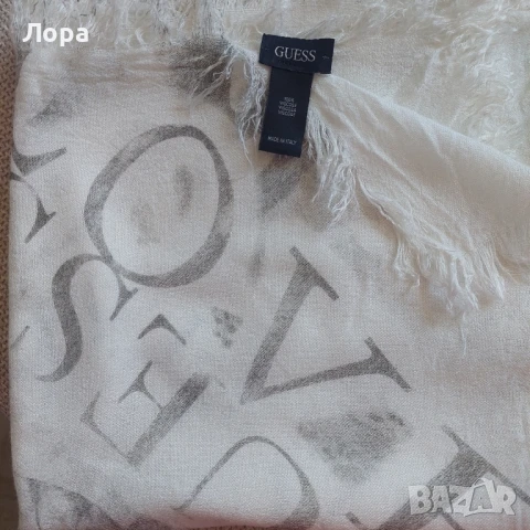 Дамски шал GUESS 