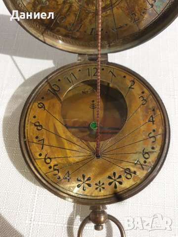 Масивен компас от бронз със слънчев часовник, снимка 1 - Подаръци за мъже - 43258613