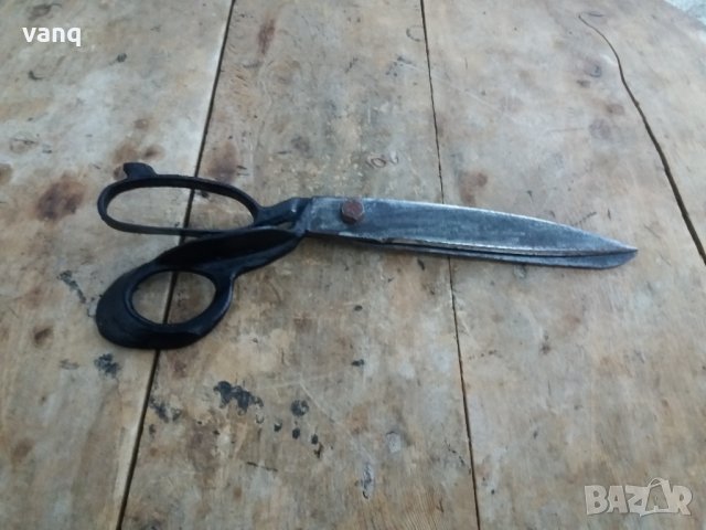 Стара  ножица, снимка 1 - Антикварни и старинни предмети - 33682021