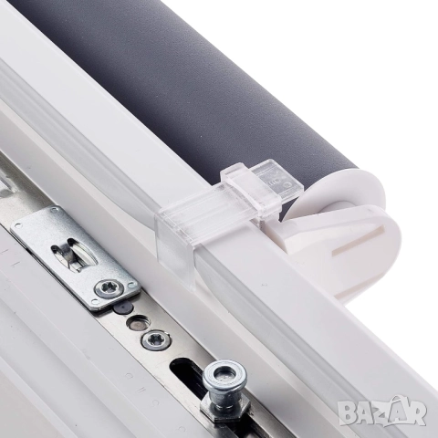 Плътна Щора Amazon Basics Blackout Roller Blind 86×150 см – Термоизолиращи, UV Защита, Без Пробиване, снимка 4 - Декорация за дома - 52654627