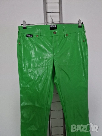 Страхотни дамски панталони VERSACE JEANS COUTURE размер 31 , снимка 2 - Панталони - 53574558
