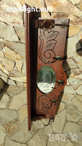 Старинна дъбова закачалка с рафт отгоре, огледало и дърворезба , снимка 6 - Закачалки - 52805926