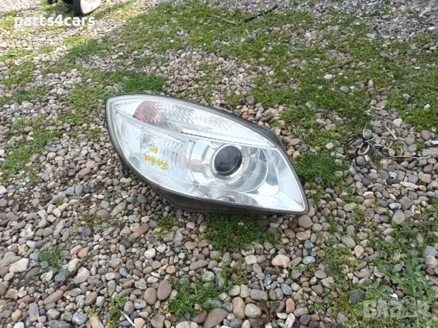 десен фар за шкода фабия 2 фабиа румстър SKODA FABIA II ROOMSTER, снимка 2 - Части - 49853618