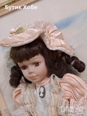 Колекционерска порцеланова кукла, снимка 4 - Колекции - 38762714