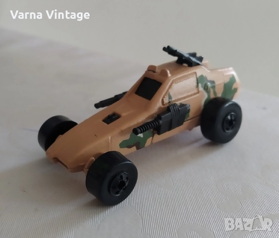 Колекционерска количка Hot Wheels 1982 Blackwall Megaforce Megadestroyer Desert Tan Malaysia Enforce