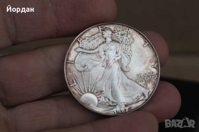 Монета от ''1 долар'' 1987-ма година , снимка 2 - Нумизматика и бонистика - 43659396