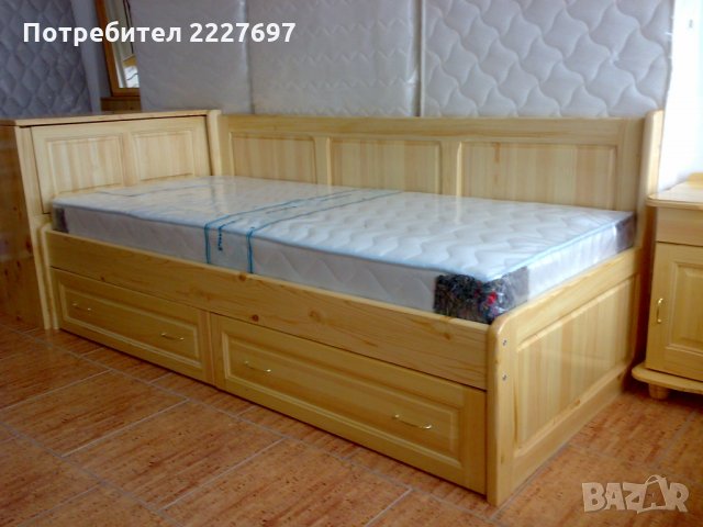 Легло масив с две чекмеджета, снимка 2 - Спални и легла - 26860157