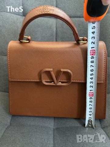 Чанта VALENTINO. Неразличима от нова , снимка 5 - Чанти - 50514556