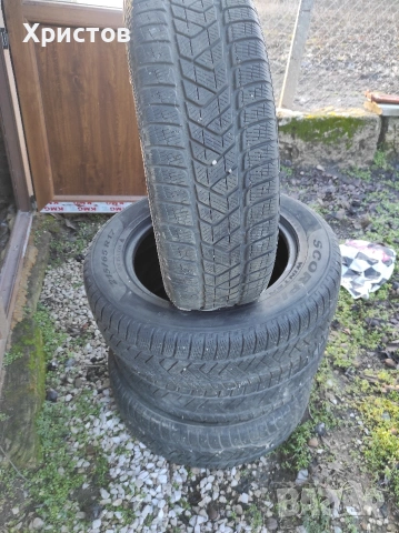 215/65/17 Pirelli Scorpion, снимка 2 - Гуми и джанти - 53585196