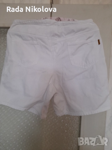 Дамски къси дънкови бели панталонки , снимка 2 - Къси панталони и бермуди - 51925073