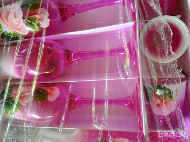 Сервиз 12 чаши и гарафа от цветен кристал, снимка 3 - Чаши - 51037090