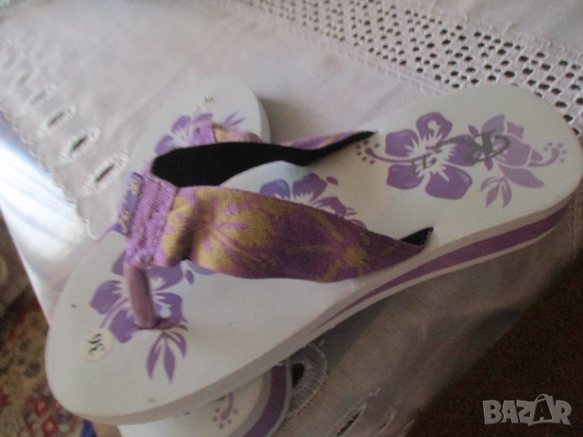 Дамски домашни чехли Уайкики НОВИ, снимка 6 - Пантофи - 49429505