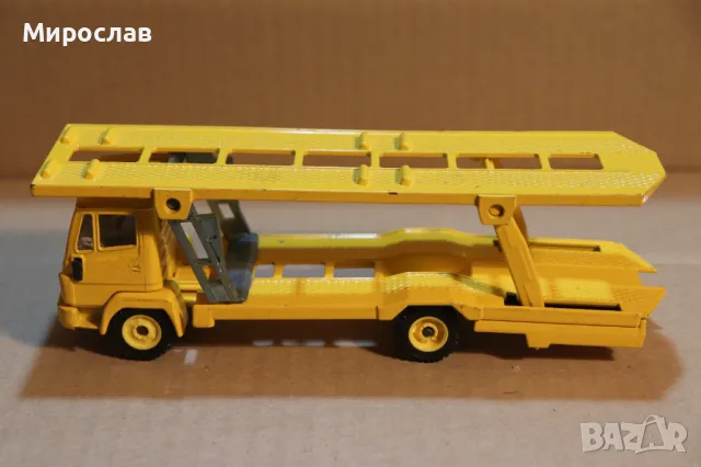 SIKU 1:55 ?? MERCEDES BENZ АВТОВОЗ КОЛИЧКА МОДЕЛ КАМИОН, снимка 2 - Колекции - 49967382