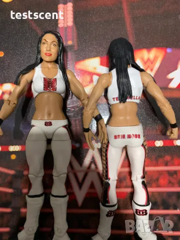 Екшън фигура WWE Brie Bella Бри Бела mattel elite action figure играчка bella twins, снимка 14 - Фигурки - 48747607