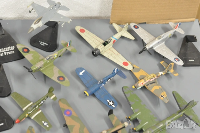 10 броя метални самолетчета, снимка 6 - Влакчета, самолети, хеликоптери - 53111876
