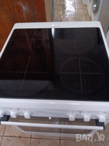 Свободно стояща печка с керамичен плот Gorenje с две години гаранция!, снимка 11 - Печки, фурни - 52082748