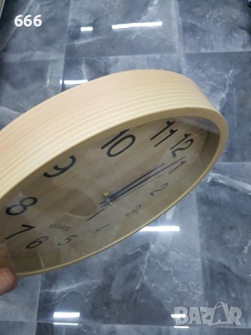часовник, снимка 2 - Стенни часовници - 43182501