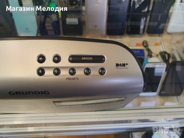 Радио Grundig Music 65 DAB+ В отлично техническо и визуално състояние., снимка 4 - Радиокасетофони, транзистори - 51878988