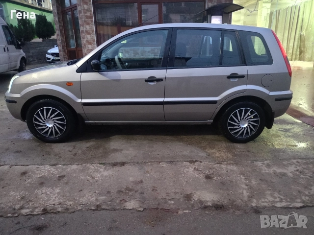 Форд Фюжън , снимка 4 - Автомобили и джипове - 52896008