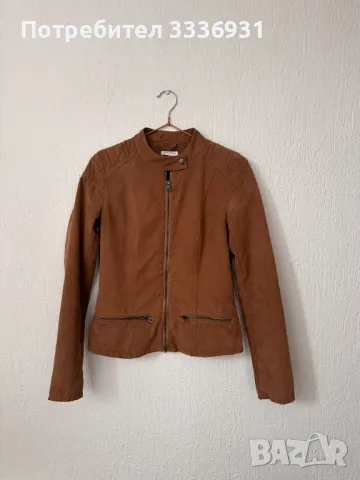 Яке Jacqueline de Yong, снимка 1