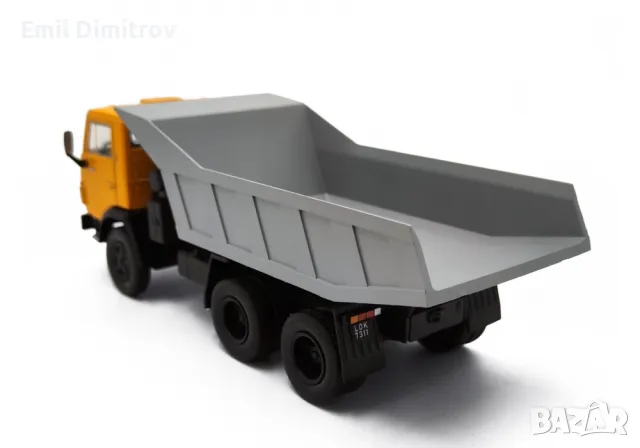 Умален модел на Камаз-5511 в мащаб 1:43, снимка 2 - Колекции - 50182919
