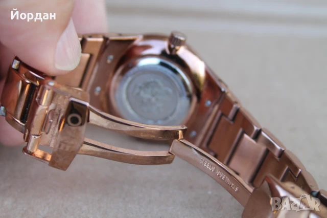 Дамски часовник ''Kenzo'' , снимка 5 - Дамски - 51357164