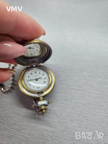 Старинен часовник, снимка 1 - Антикварни и старинни предмети - 43724206