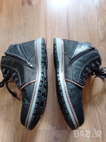 Мъжки зимни обувки 46 номер , снимка 2 - Мъжки боти - 43070893
