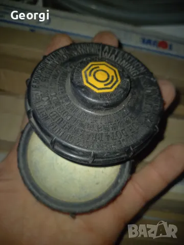 Капачка метална за бензин плюс капачка за мотора, снимка 4 - Части - 48650153