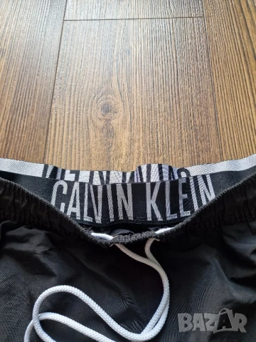 Страхотни мъжки къси шорти бански CALVIN KLEIN размер M , снимка 7 - Бански - 51256193