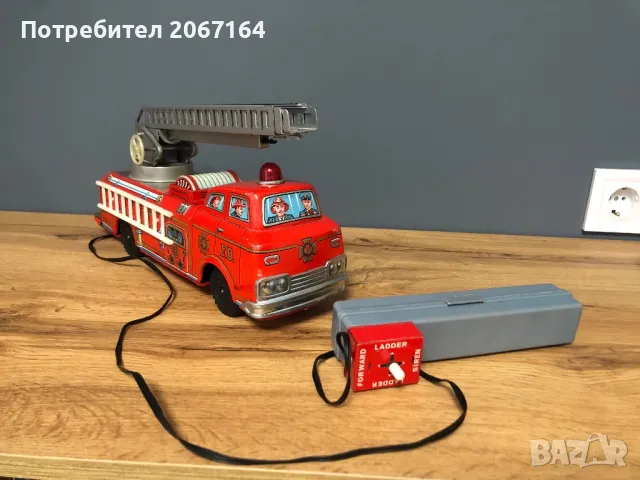 Стара  ламаринена играчка, снимка 3 - Колекции - 48482072