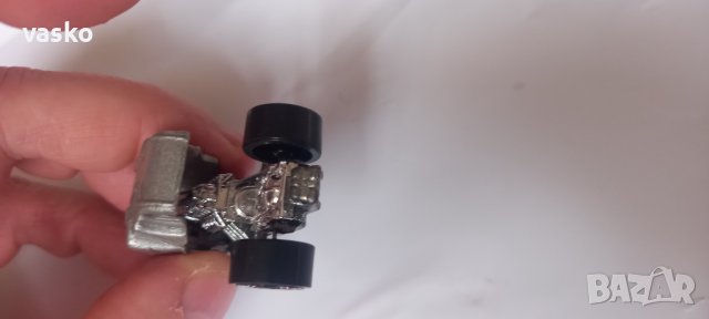 HOTWHEELS 2002-рядък, снимка 7 - Колекции - 39463331