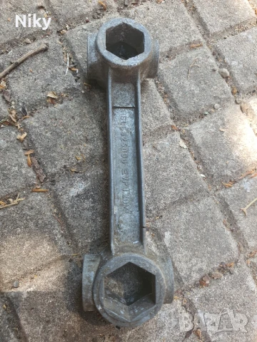 Шестоъгълен ключ 