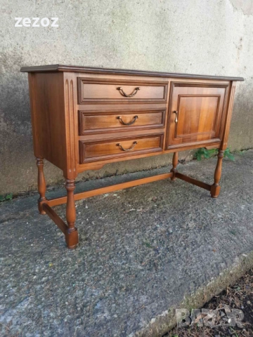 Красиво шкафче-№60, снимка 2 - Шкафове - 52009082