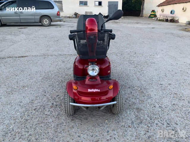 скутер за трудноподвижни хора или инвалиди