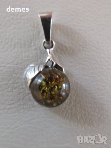 Колие - висулка първокласен балтийски кехлибар, снимка 3 - Колиета, медальони, синджири - 43077709