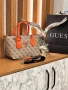 чанти guess, снимка 4