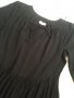 СТРАХОТНА черна рокля с набор и връзки на деколтето , снимка 4
