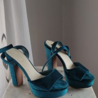 Уникални обувки Sergio Todzi, снимка 3 - Дамски обувки на ток - 34798516