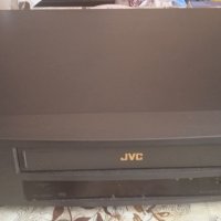 Продавам  работещо записващо видео JVC, снимка 4 - Плейъри, домашно кино, прожектори - 39194885