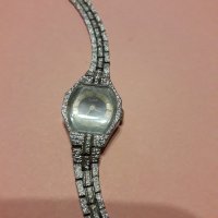 Стар дамски механичен часовник -Лъч , снимка 1 - Антикварни и старинни предмети - 26387544