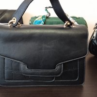 Стилна дамска чанта, снимка 2 - Чанти - 42910037