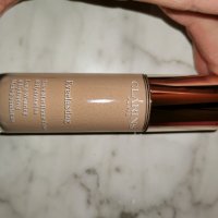 Clarins Everlasting longwear 110N фон дьо тен, снимка 3 - Декоративна козметика - 43133627