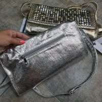 НОВА жестока дамска чанта с капси в злато + дълга дръжка на намаление, снимка 6 - Чанти - 37721696