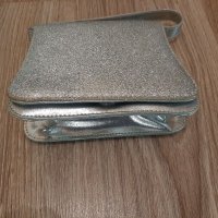 Малка сребърна чанта сребриста, снимка 3 - Чанти - 38408673