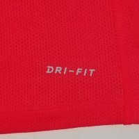 Nike DRI-FIT оригинална тениска XS Найк спортна фланелка спорт фитнес, снимка 5 - Спортни екипи - 33674342