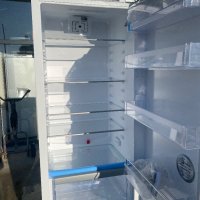 Чисто  нов хладилник за вграждане Bauknecht 193 см, снимка 3 - Хладилници - 43983246
