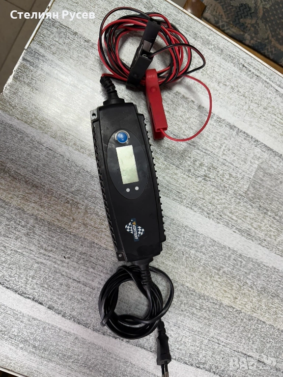 зарядно за акумулатор  281122 - 33лв или 16,87 евро     дава се това от снимките в Силистра е 089929, снимка 1